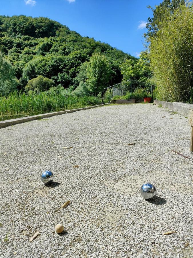 Les Pieds Dans L'Eau, Gite Le Blagour Lachapelle-Auzac Luaran gambar